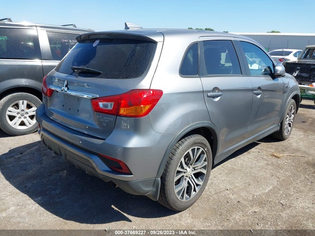 JA4AP3AW4JU019790 Mitsubishi Outlander Sport Se 2.4
