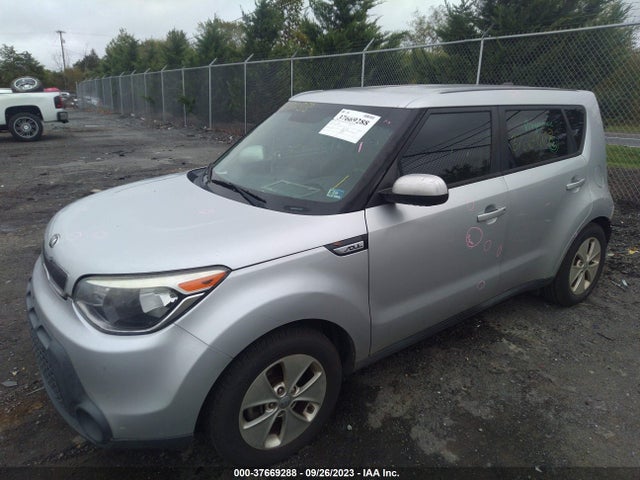 KIA Soul Base 2015 KNDJN2A29F7786530 Image 2