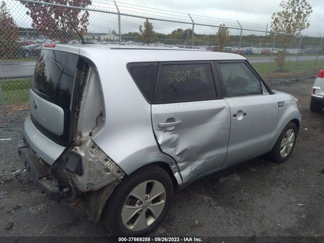 KIA Soul Base 2015 KNDJN2A29F7786530 Image 4