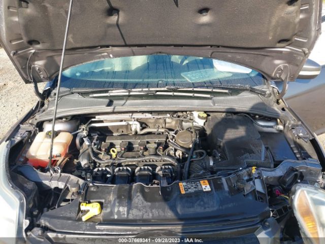 1FADP3F25EL351571 Ford FOCUS SE