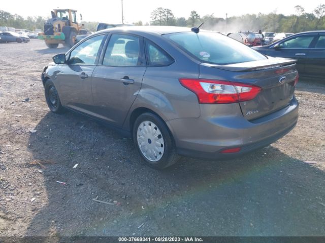 1FADP3F25EL351571 Ford FOCUS SE