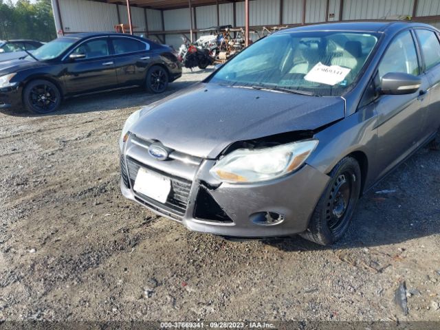1FADP3F25EL351571 Ford FOCUS SE