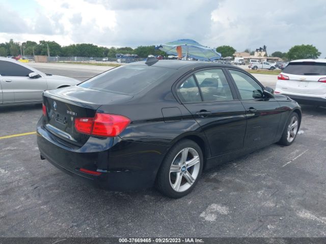WBA3C1C57FP853560 BMW 3 Series 328i