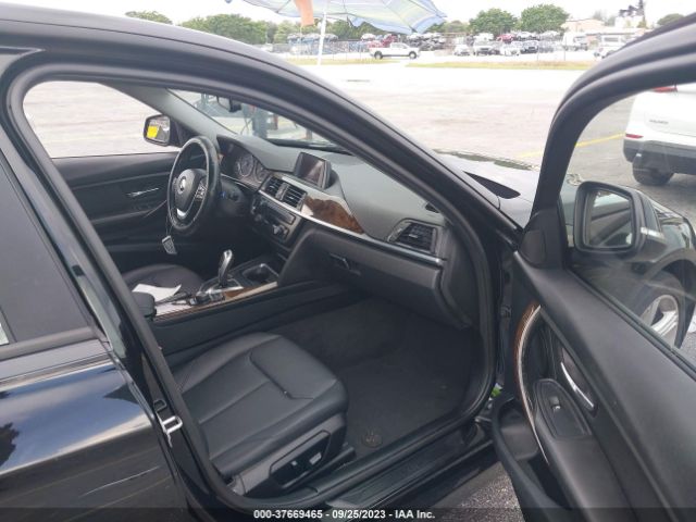 WBA3C1C57FP853560 BMW 3 Series 328i