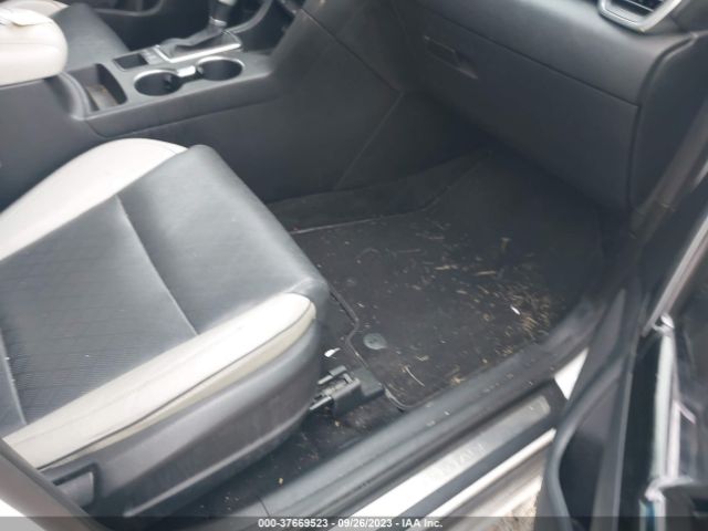 KNDPNCAC7J7411429 KIA Sportage Ex