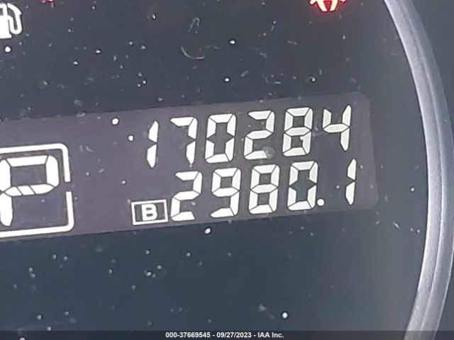 JN8AE2KP4F9131338 Nissan Quest Sv