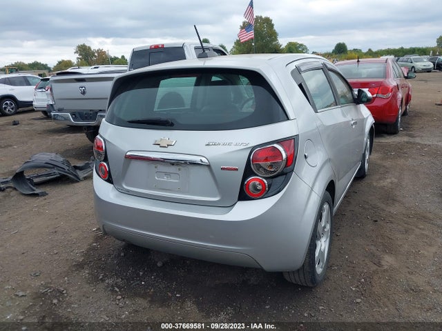 Chevrolet SONIC LTZ 2015 1G1JE6SB8F4116337 Image 17