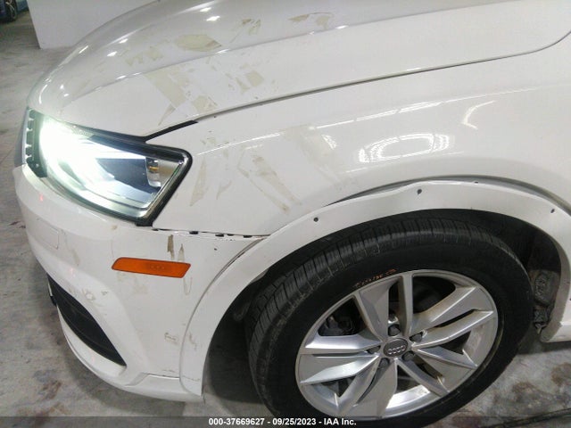 WA1ECCFS3HR014208 Audi Q3 PREMIUM