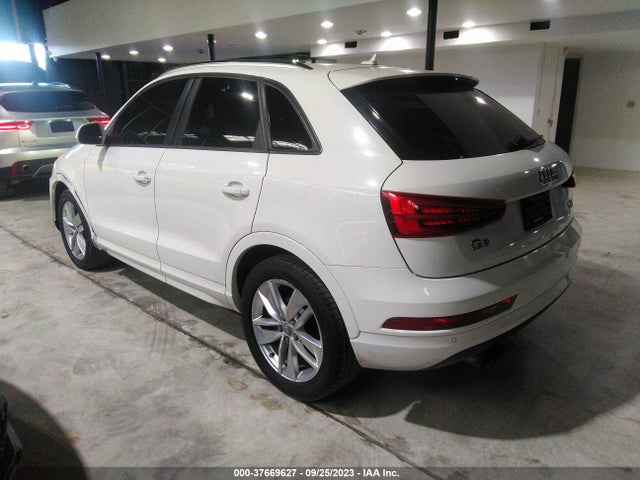 WA1ECCFS3HR014208 Audi Q3 PREMIUM