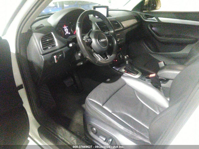 WA1ECCFS3HR014208 Audi Q3 PREMIUM