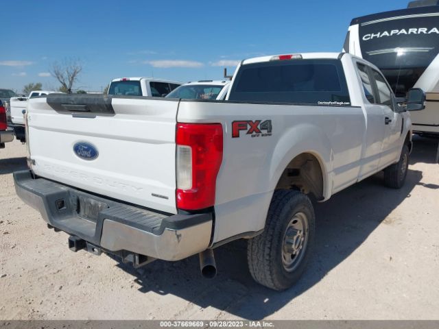 1FT7X2B67HEE30422 Ford Super Duty F-250 Srw Xlt/lariat/xl