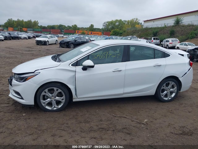 Chevrolet Cruze Premier 2018 1G1BF5SMXJ7192081 Image 13