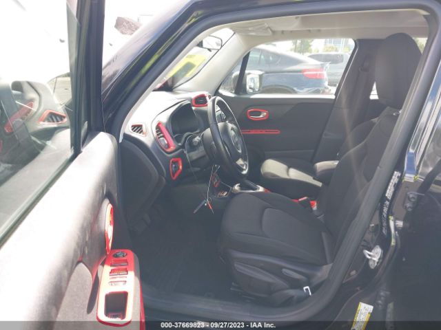 ZACCJABT9GPD84341 Jeep Renegade Latitude