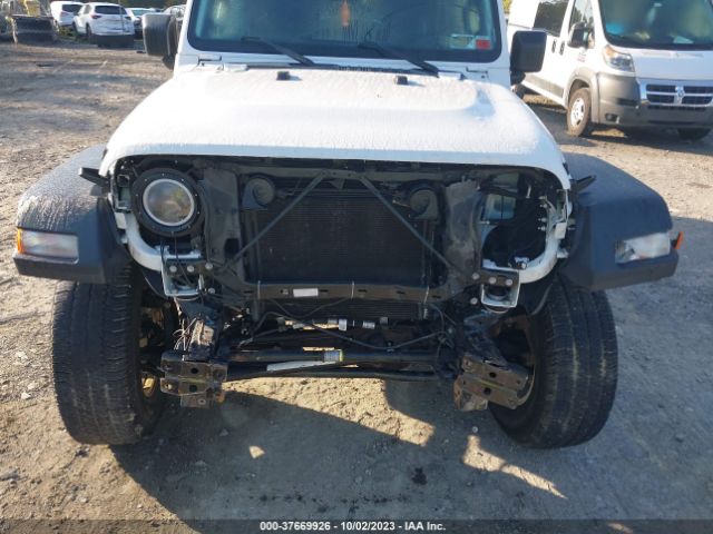 1C4HJXDG7JW128427 Jeep Wrangler Unlimited Sport S