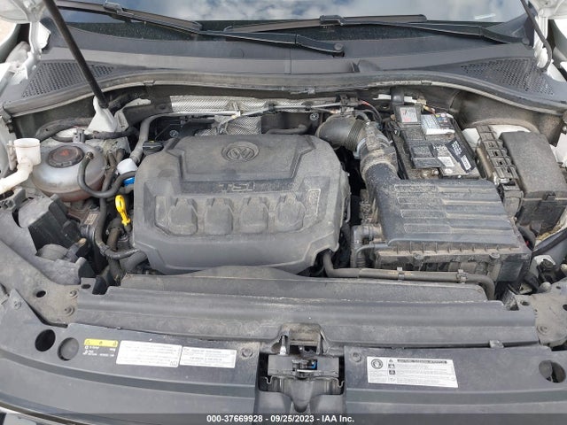 3VV2B7AX8JM036185 Volkswagen Tiguan Sel/se
