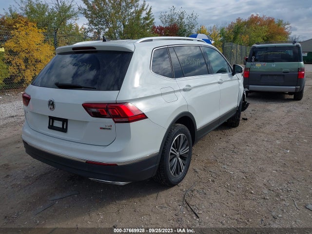 3VV2B7AX8JM036185 Volkswagen Tiguan Sel/se