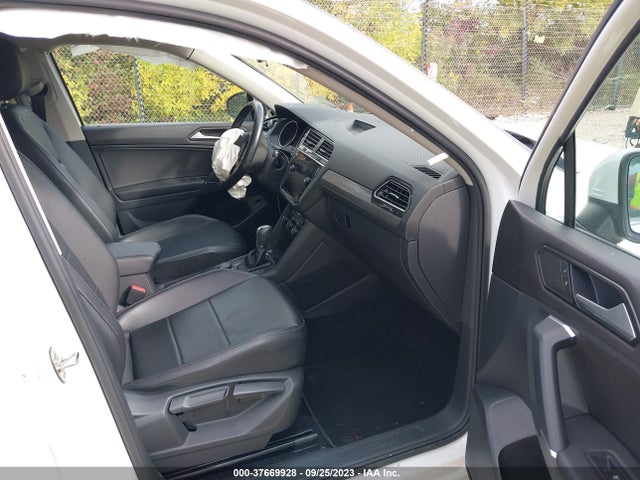 3VV2B7AX8JM036185 Volkswagen Tiguan Sel/se
