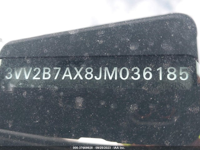 3VV2B7AX8JM036185 Volkswagen Tiguan Sel/se