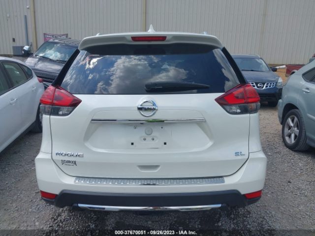 JN8AT2MT8HW380200 Nissan Rogue Sl