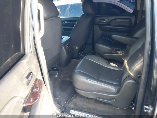 2012 GMC YUKON XL DENALI VIN: 1GKS2MEF7CR320492