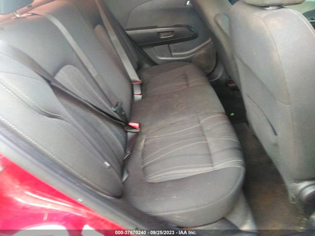 Chevrolet SONIC LT 2015 1G1JC5SH9F4117811 Image 8