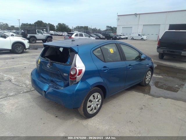 Toyota Prius C One/three/two/four 2014 JTDKDTB3XE1561619 Image 4