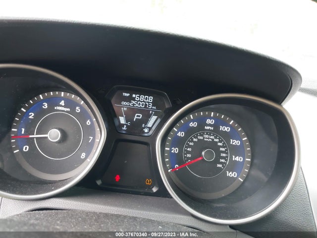 2011 HYUNDAI ELANTRA GLS VIN: 5NPDH4AE9BH026405