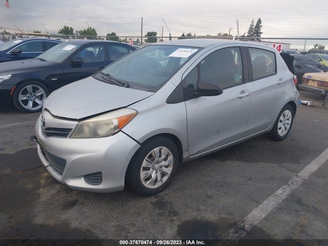 Toyota Yaris L/le 2014 VNKKTUD37EA001845 Image 2