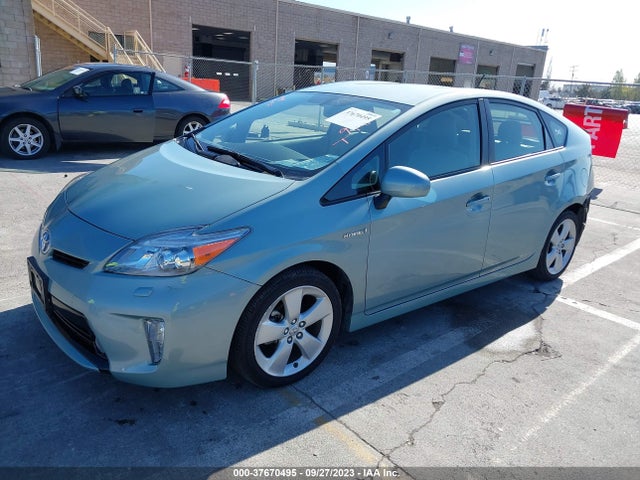 Toyota Prius Four/five/three/one/two 2014 JTDKN3DU0E1760603 Image 2