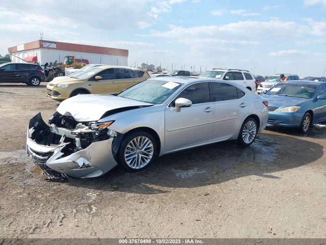 JTHBK1GG2G2228445 Lexus ES 350