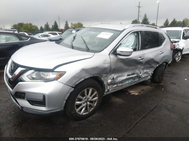 2018 NISSAN ROGUE SV VIN: KNMAT2MV5JP569576