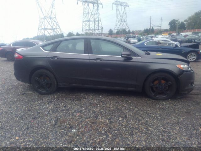 3FA6P0T91GR220991 Ford FUSION SE