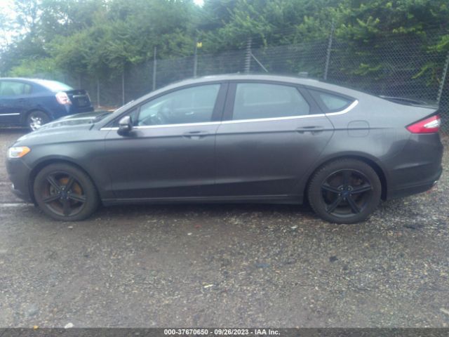 3FA6P0T91GR220991 Ford FUSION SE