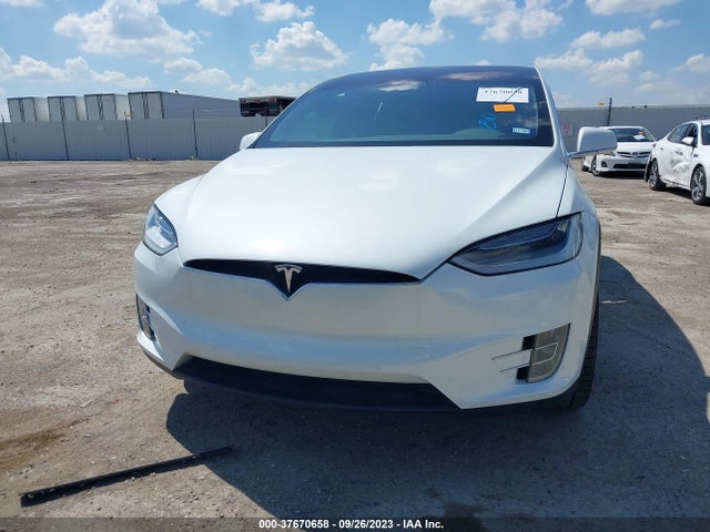 Tesla Model X Long Range 2020 5YJXCDE25LF233336 Image 11