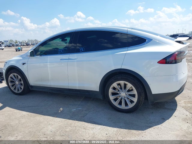 Tesla Model X Long Range 2020 5YJXCDE25LF233336 Image 13