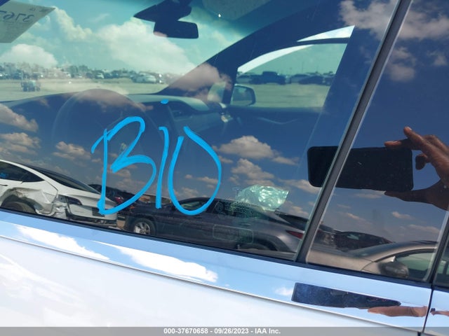 Tesla Model X Long Range 2020 5YJXCDE25LF233336 Image 16