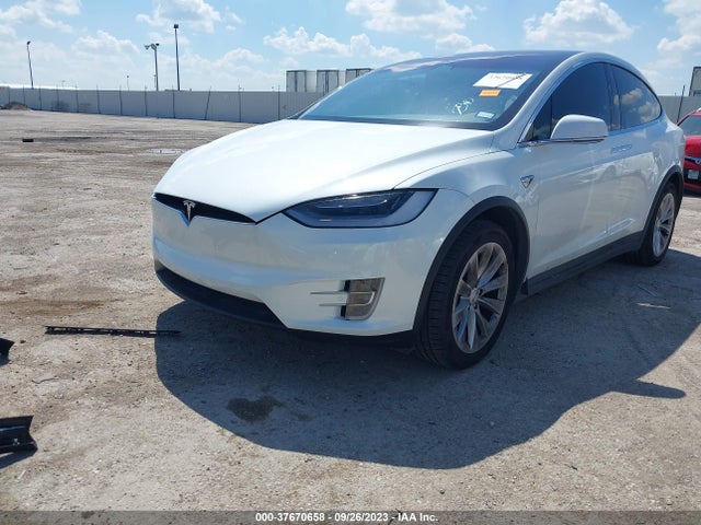 Tesla Model X Long Range 2020 5YJXCDE25LF233336 Image 2