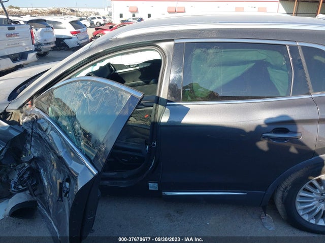 Lincoln Nautilus Standard 2019 2LMPJ6J98KBL53874 Image 13