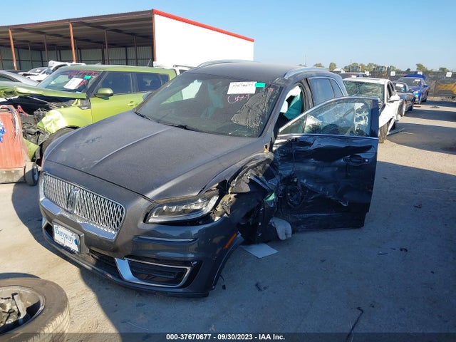 Lincoln Nautilus Standard 2019 2LMPJ6J98KBL53874 Image 2