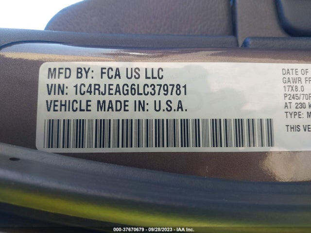 Jeep Grand Cherokee Laredo E 2020 1C4RJEAG6LC379781 Image 9