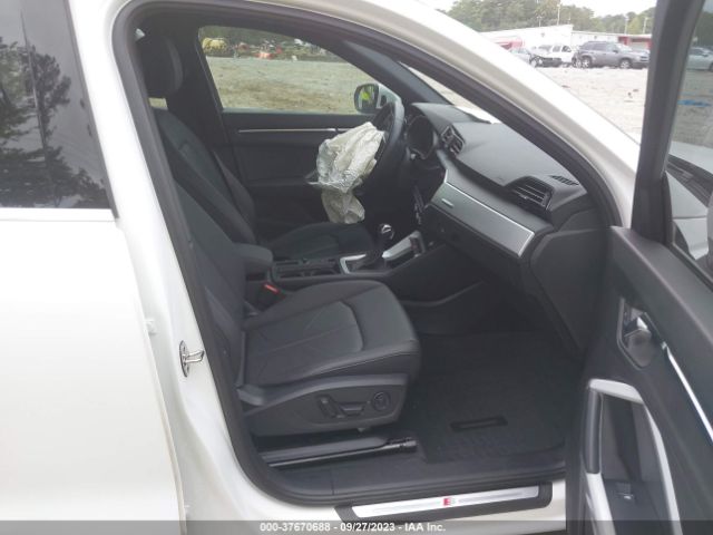 2021 AUDI Q3 WA1DECF38M1030945 Photo 4