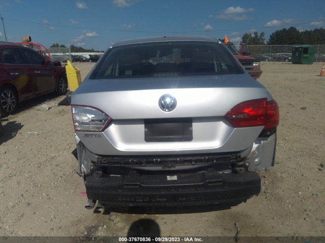 3VW2K7AJ9EM408534 Volkswagen Jetta 2.0l S