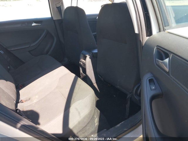 3VW2K7AJ9EM408534 Volkswagen Jetta 2.0l S