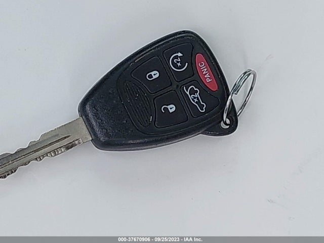 2013 CHRYSLER 200 LIMITED VIN: 1C3CCBCG3DN580155