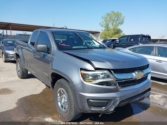 2018 1GCHSBEA6J1305542 main image