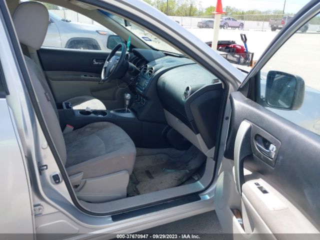 JN8AS5MT4FW671911 Nissan Rogue Select S