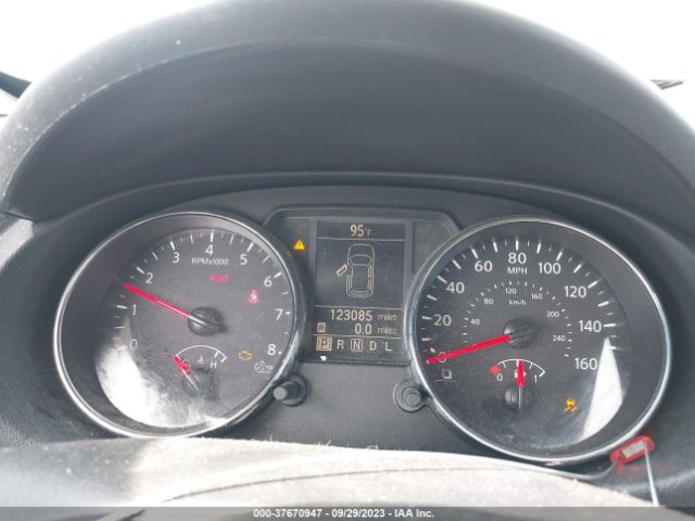 JN8AS5MT4FW671911 Nissan Rogue Select S