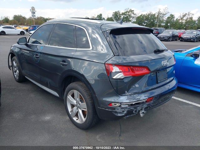 WA1BNAFY6J2171834 Audi Q5 Premium Plus