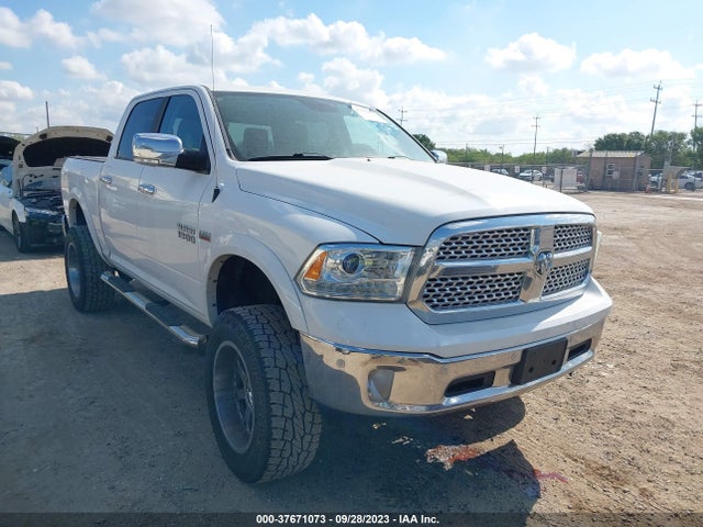 RAM 1500 Laramie 2015 1C6RR7NT9FS647414 главное изображение