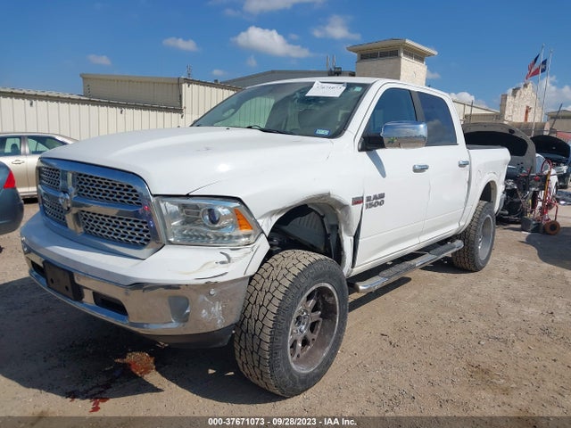 RAM 1500 Laramie 2015 1C6RR7NT9FS647414 Image 2